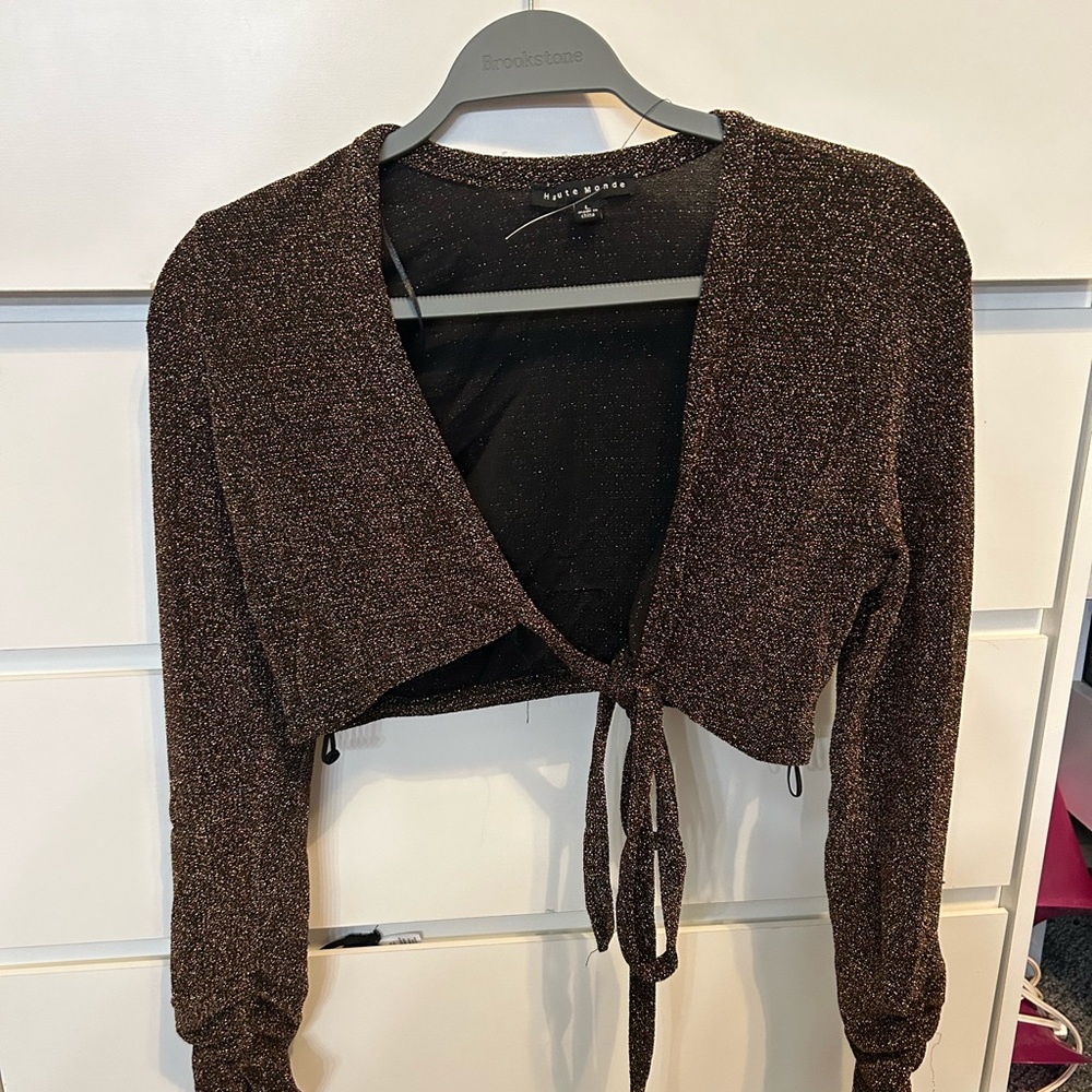 Front tying crop top.